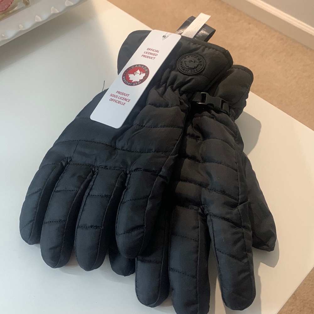 Canada Weather Gear Winter Gloves